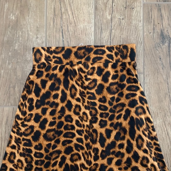 Cheetah Midi Skirt - Picture 2 of 7